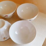 Set de 4 bols à fleurs en porcelaine