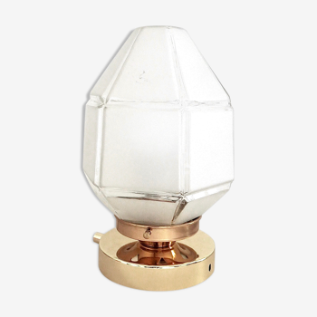 Globe lamp to pose art deco