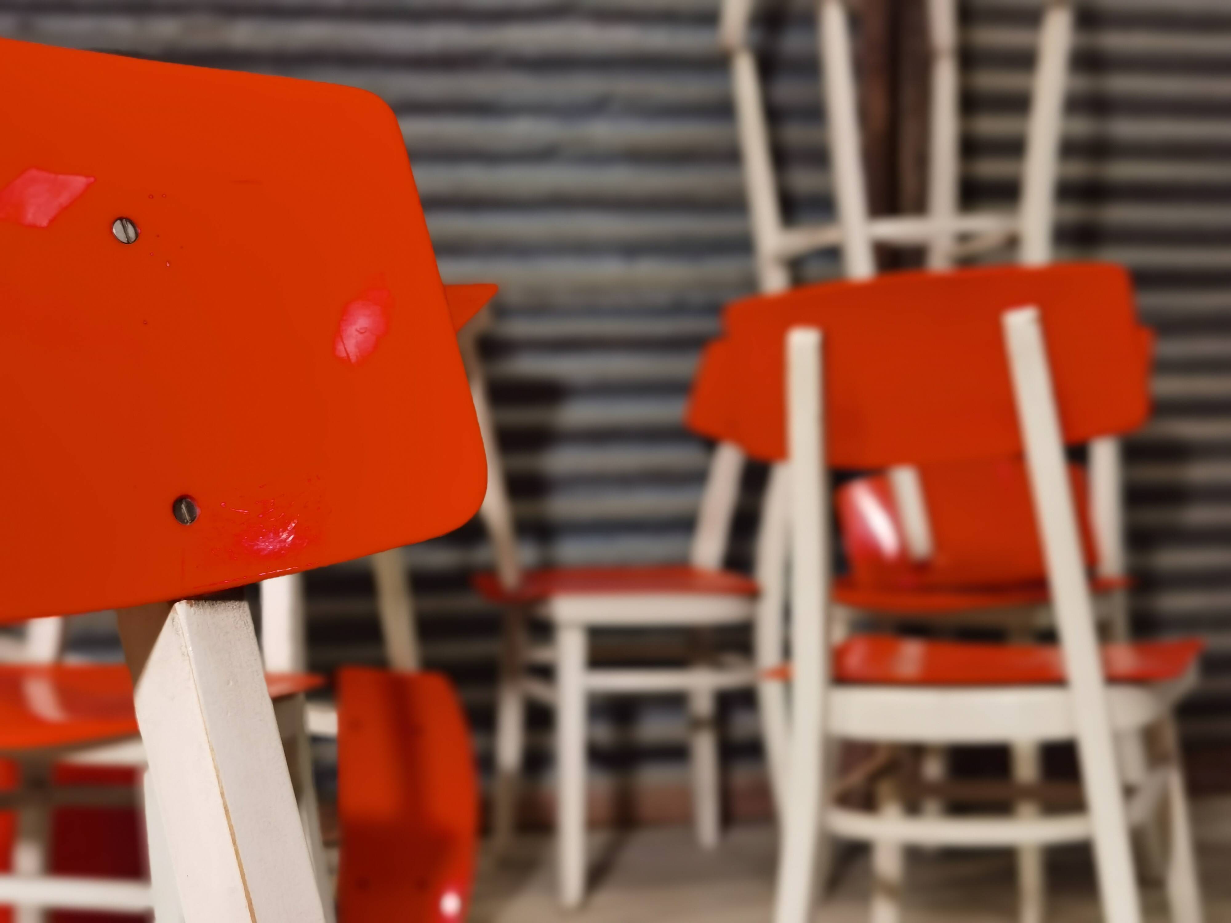Lot de 11 chaises Ton