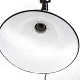 Apply light industrial accordion