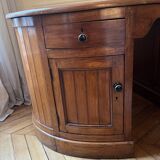 Oval desk in varnished solid wood