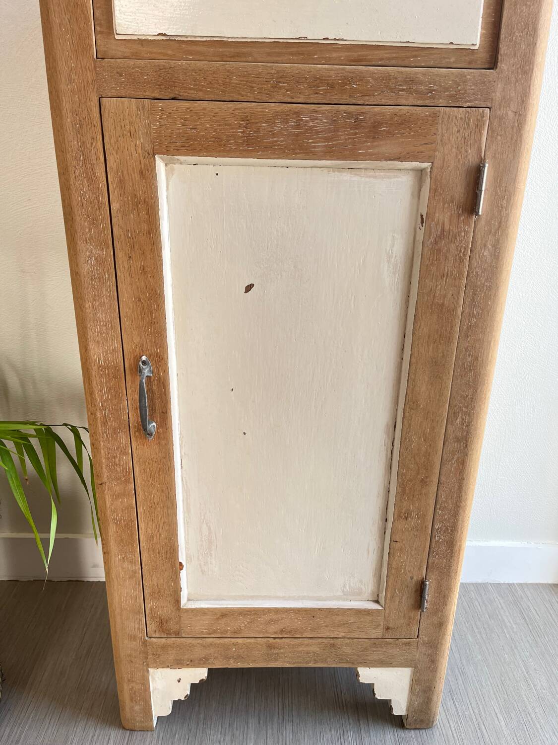 Confiturier / Chiffonier / Petit buffet bois patiné