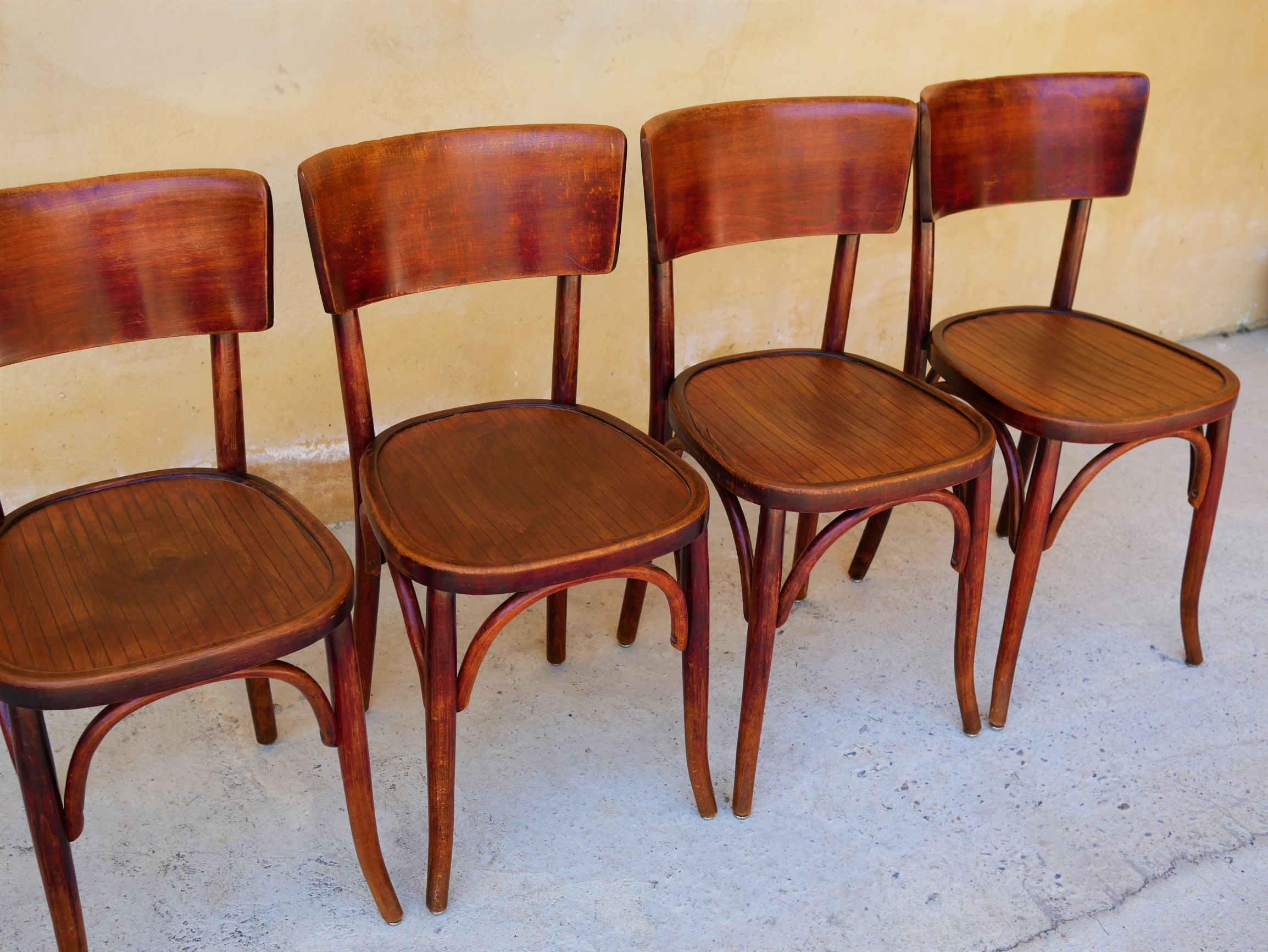 Série de 4 chaises bistrot vintage par Mahieu