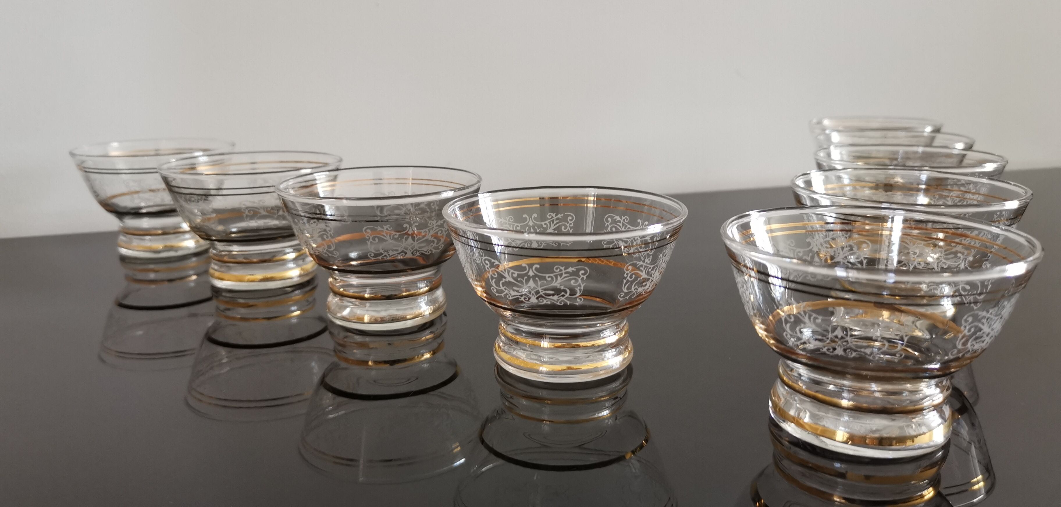 9 champagne glass cups 50s/60s
