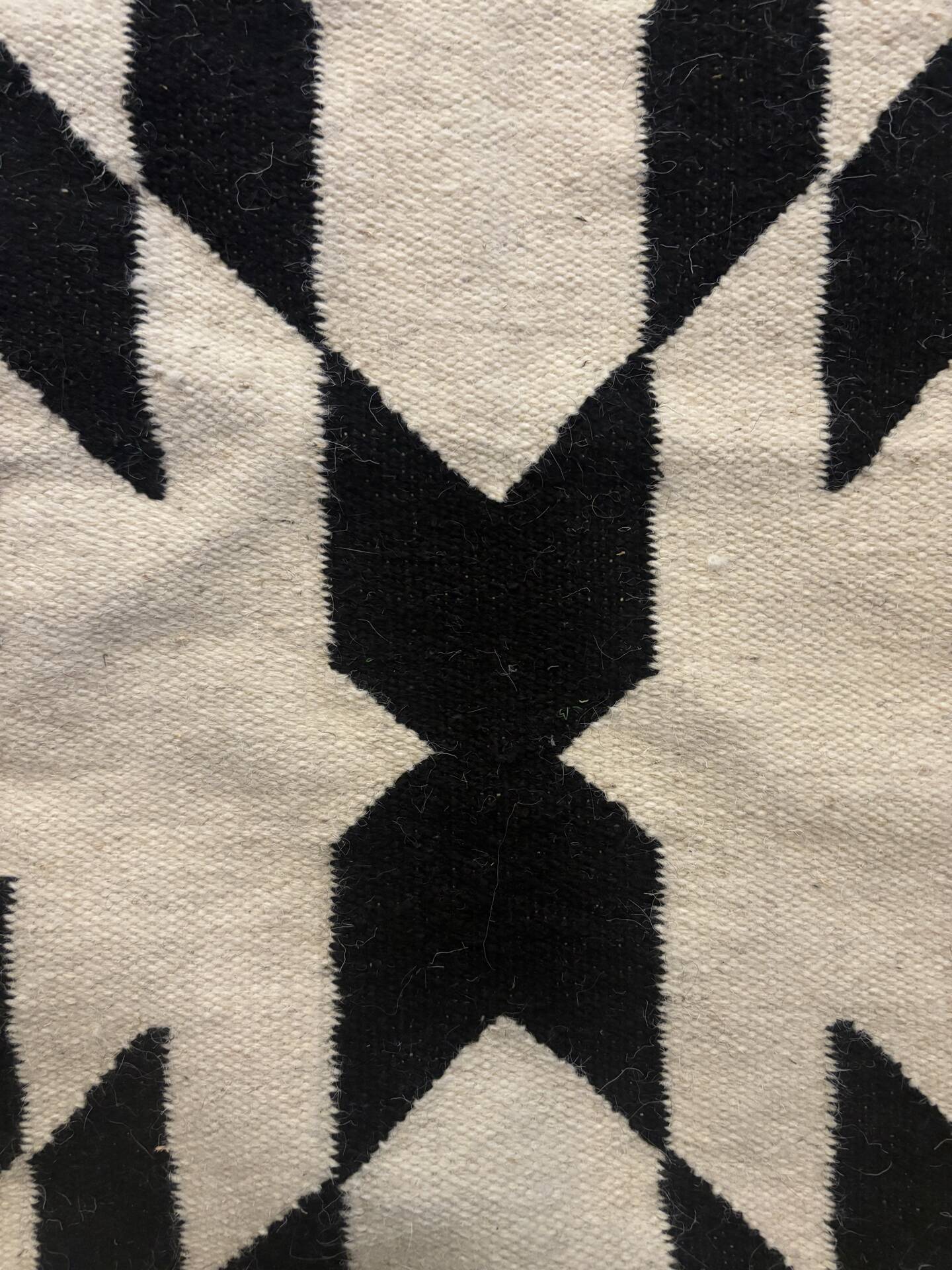 Wool kilim rug with geometric patterns – black & ecru