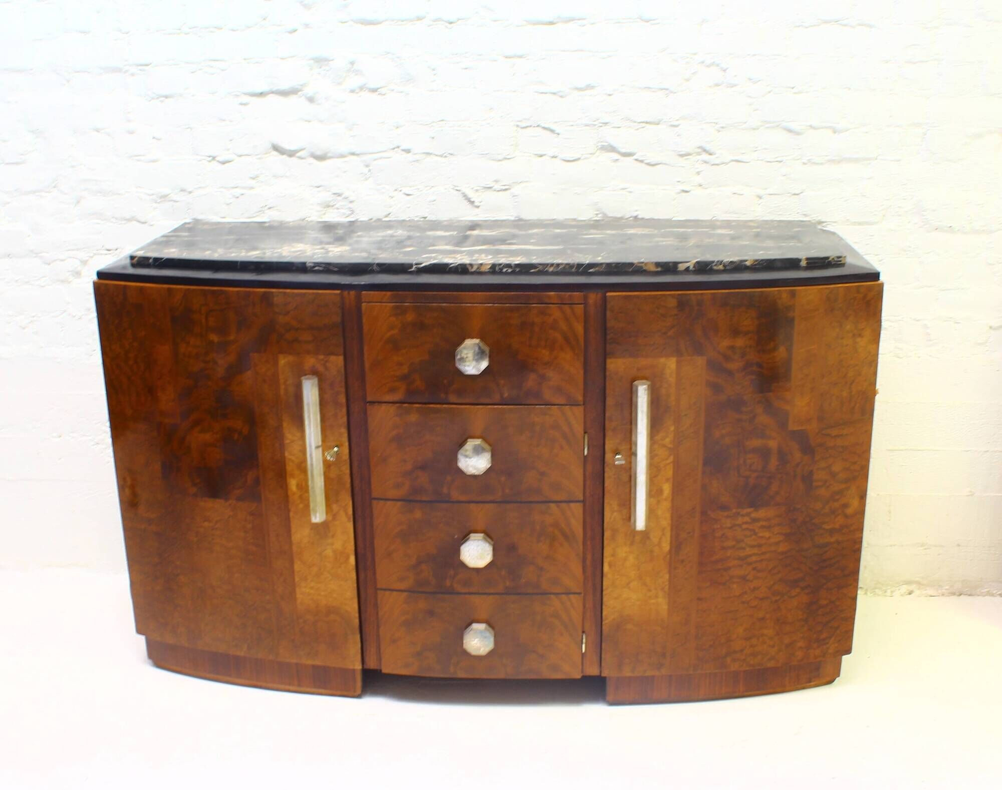 French Art Deco sideboard from the 1930s