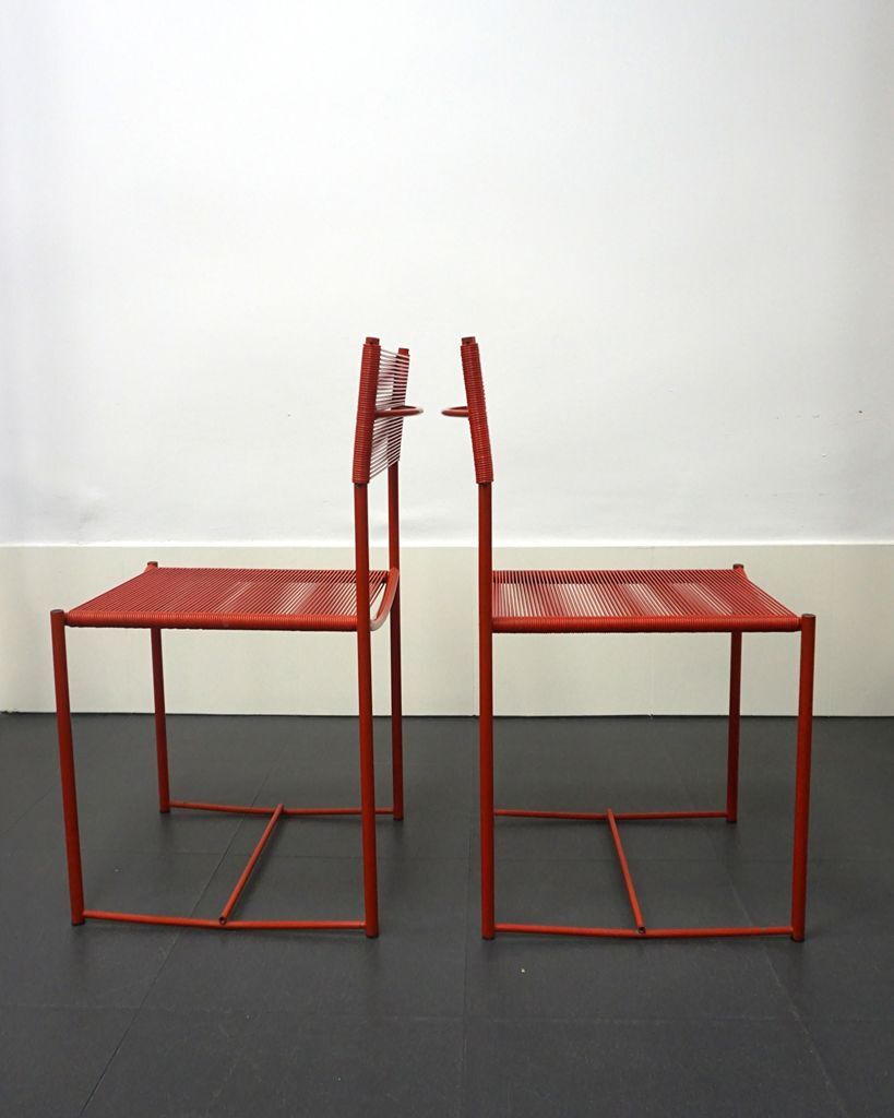 4 chaises rouges Spaghetti de Giandomenico Belotti pour Alias
