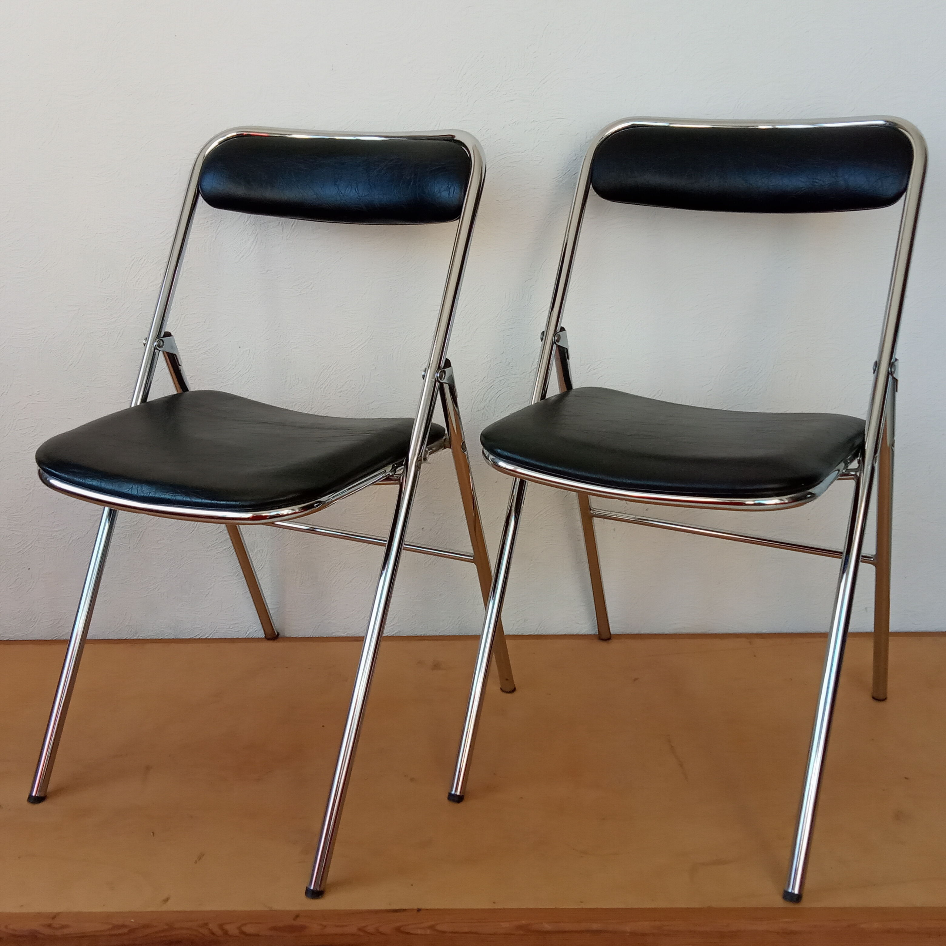 Pair of vintage folding chairs