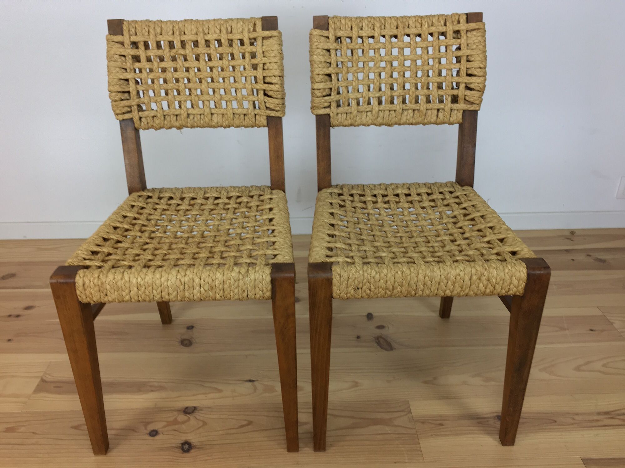 Pair of Vibo Vesoul chairs