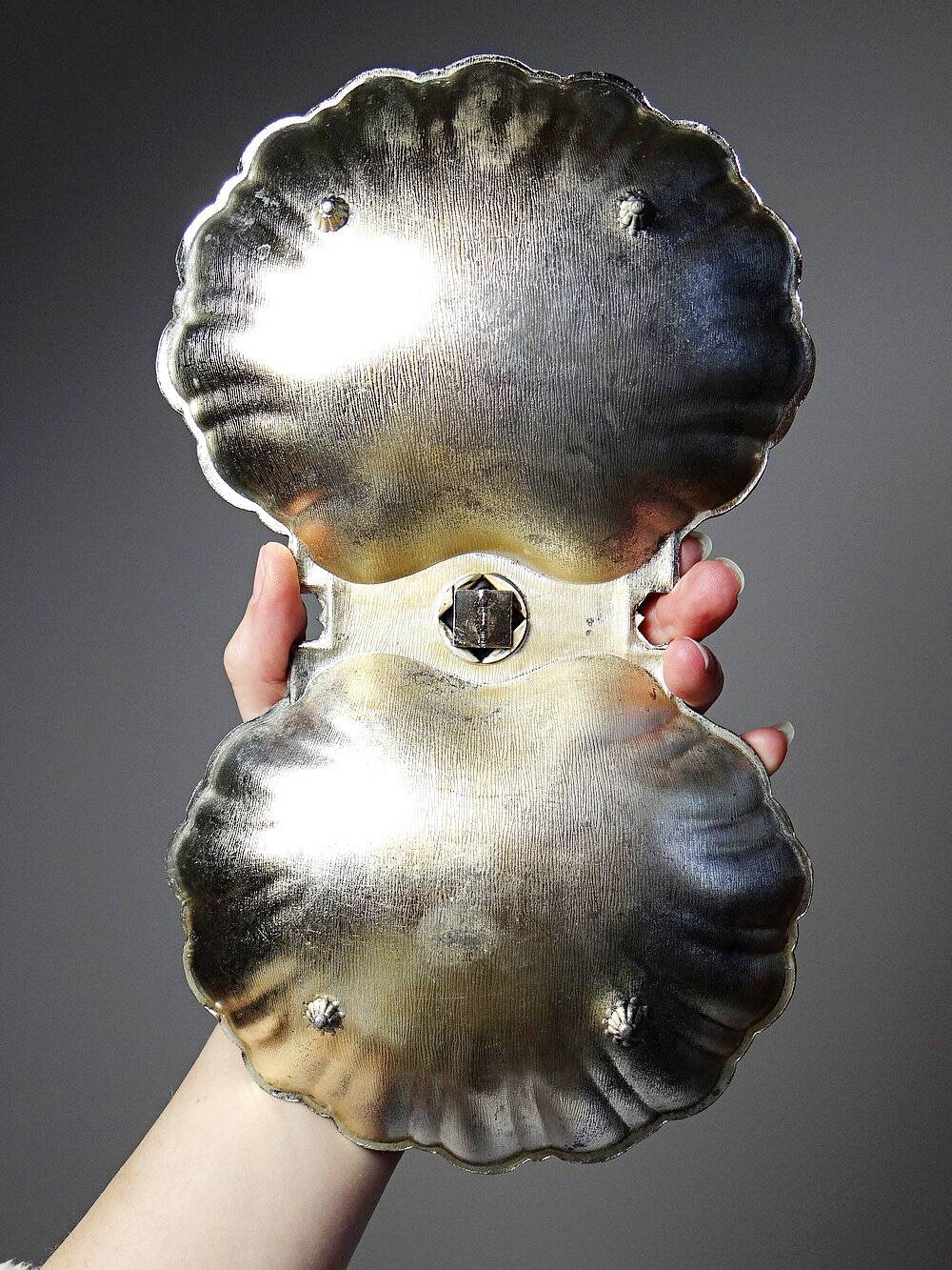 Double old metal gilded shell server vintage 50-70
