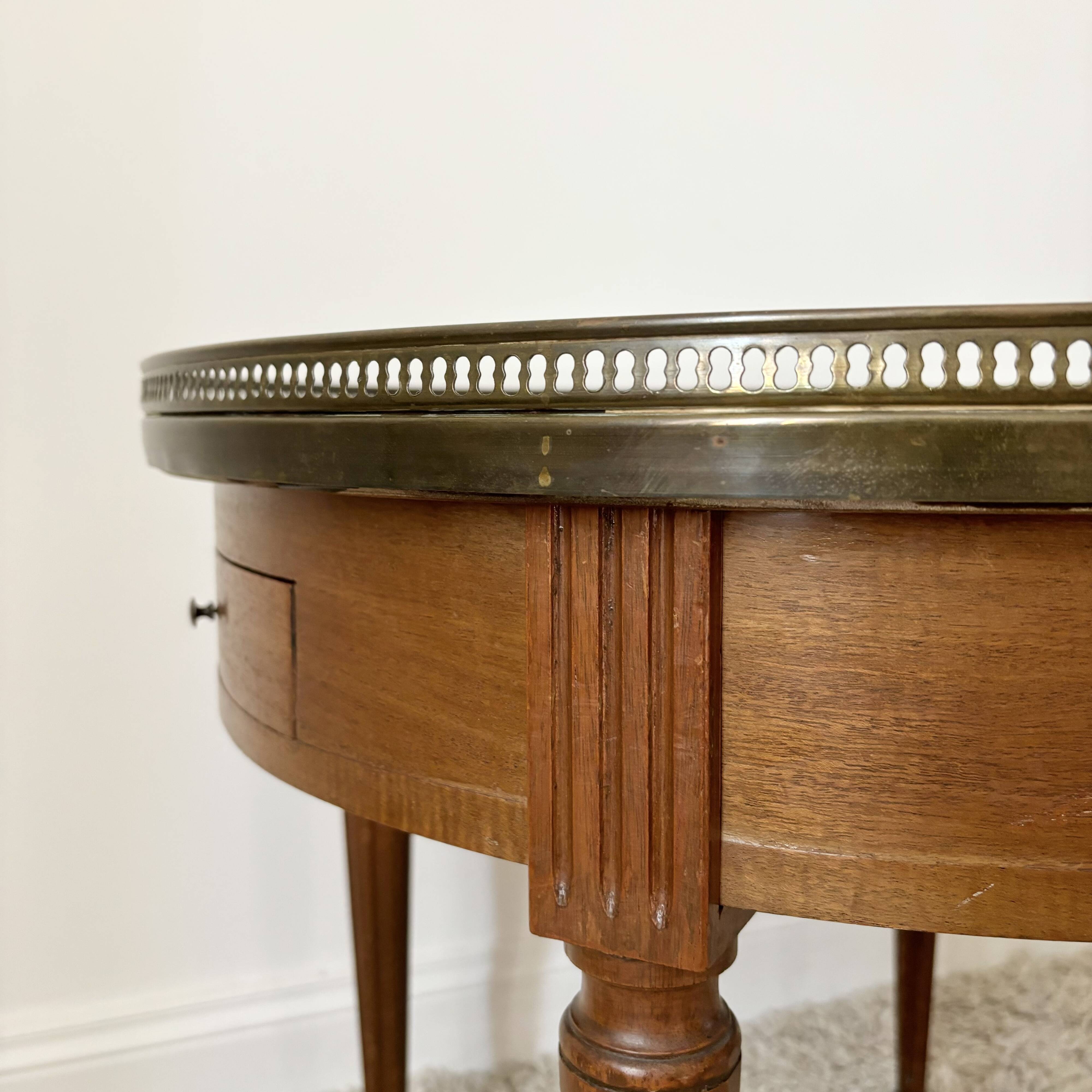 Hot water bottle table