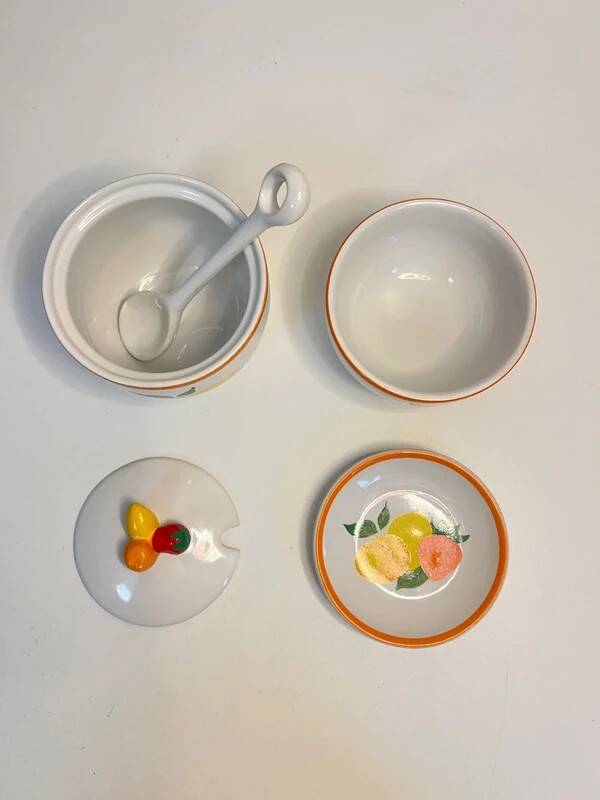 Ensemble vaisselle vintage – tasse avec coupelle & bocal à sucre