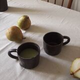Petite tasse en grès noir