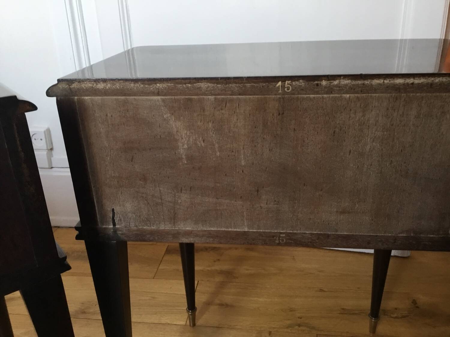 Pair of Italian bedside tables