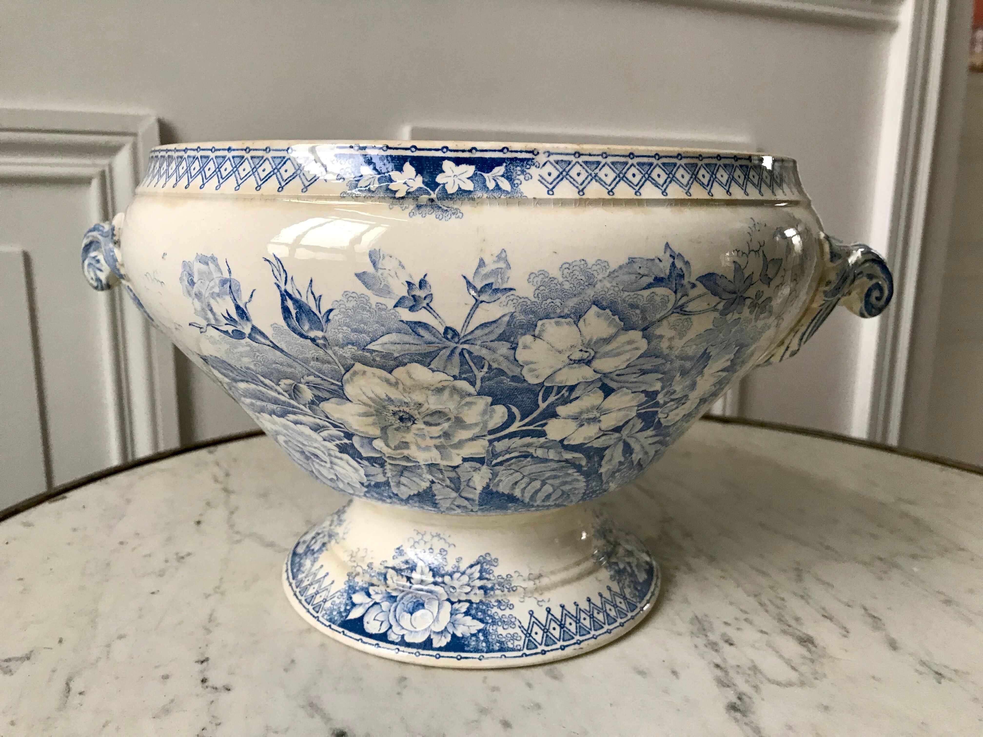 salad bowl Terre de Fer Digoin Sarreguemines model "Planter" late nineteenth