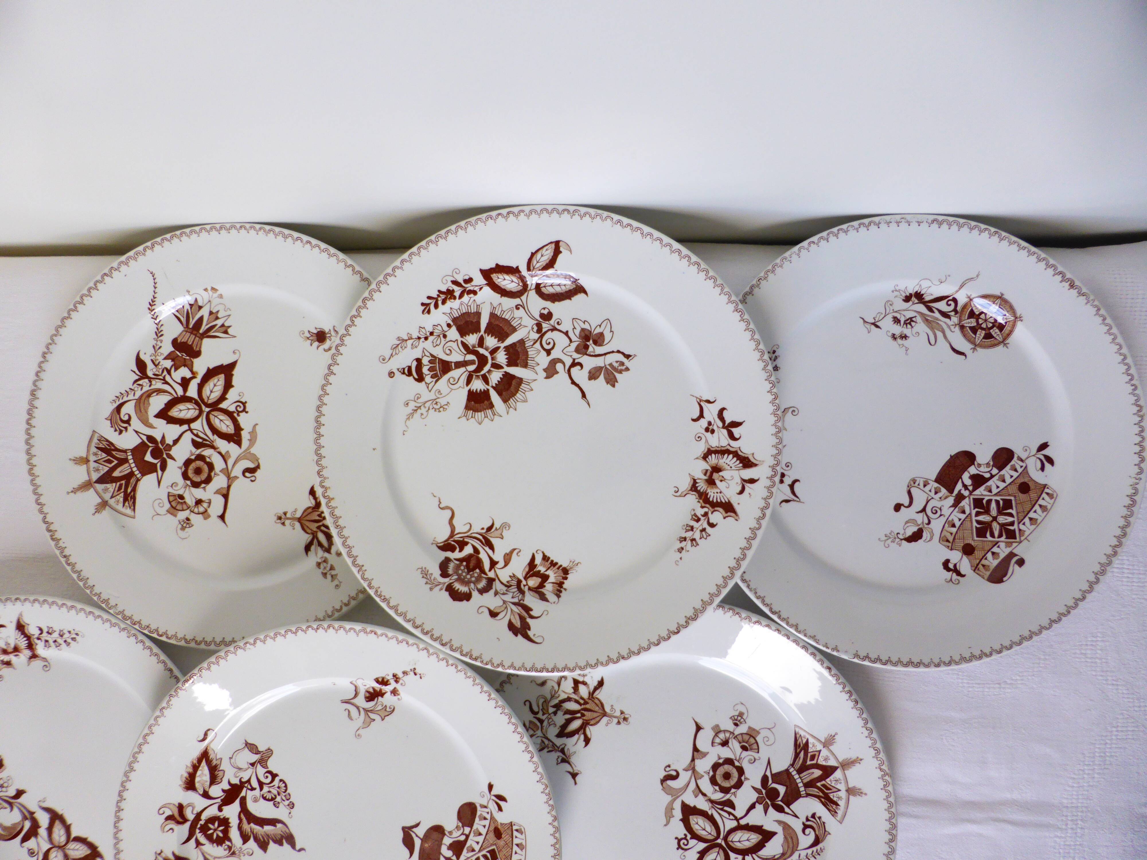 Set of 6 vintage dinner plates from Sarreguemines, Danish model 210412.