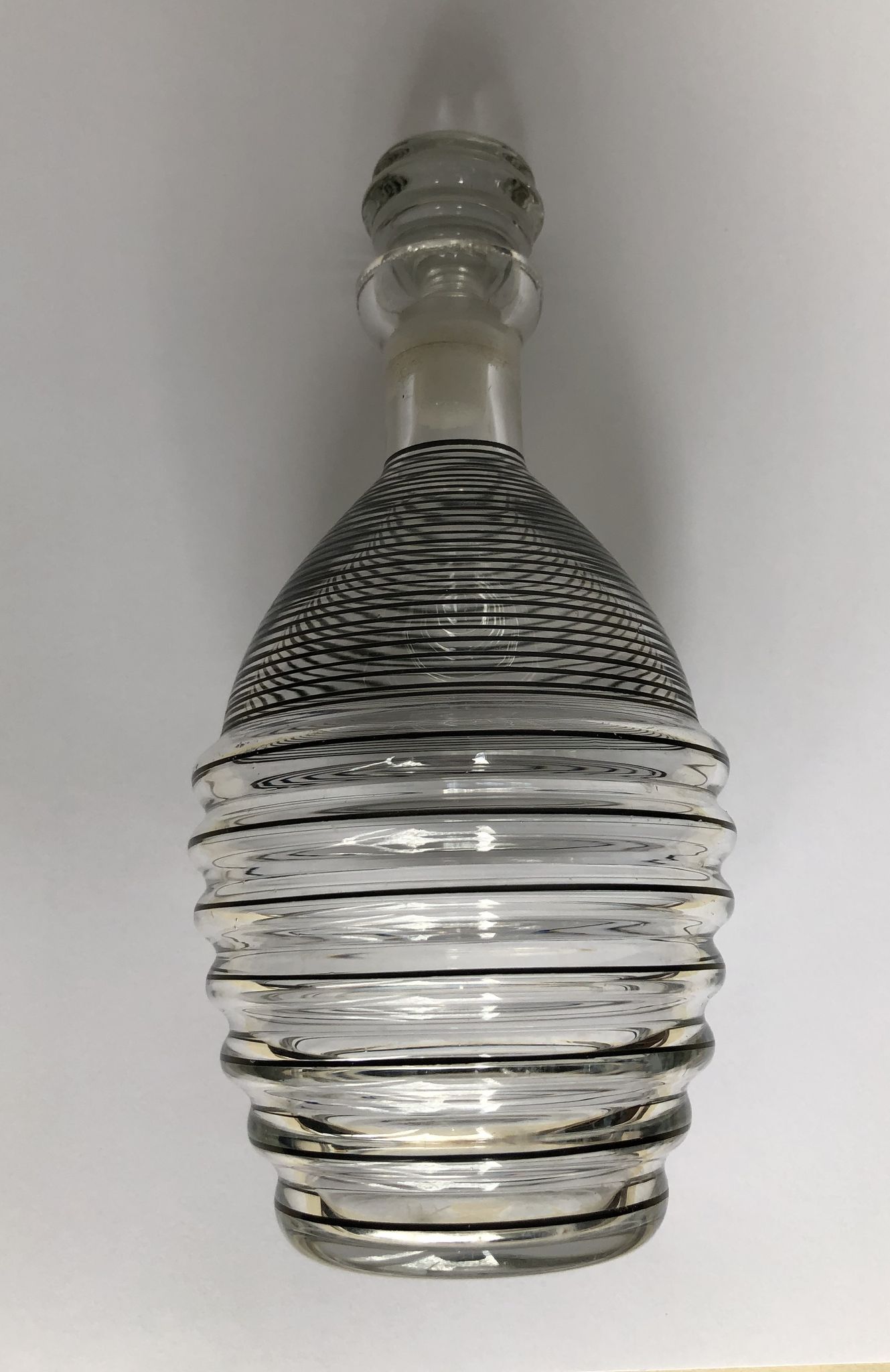 Carafon en verre strié