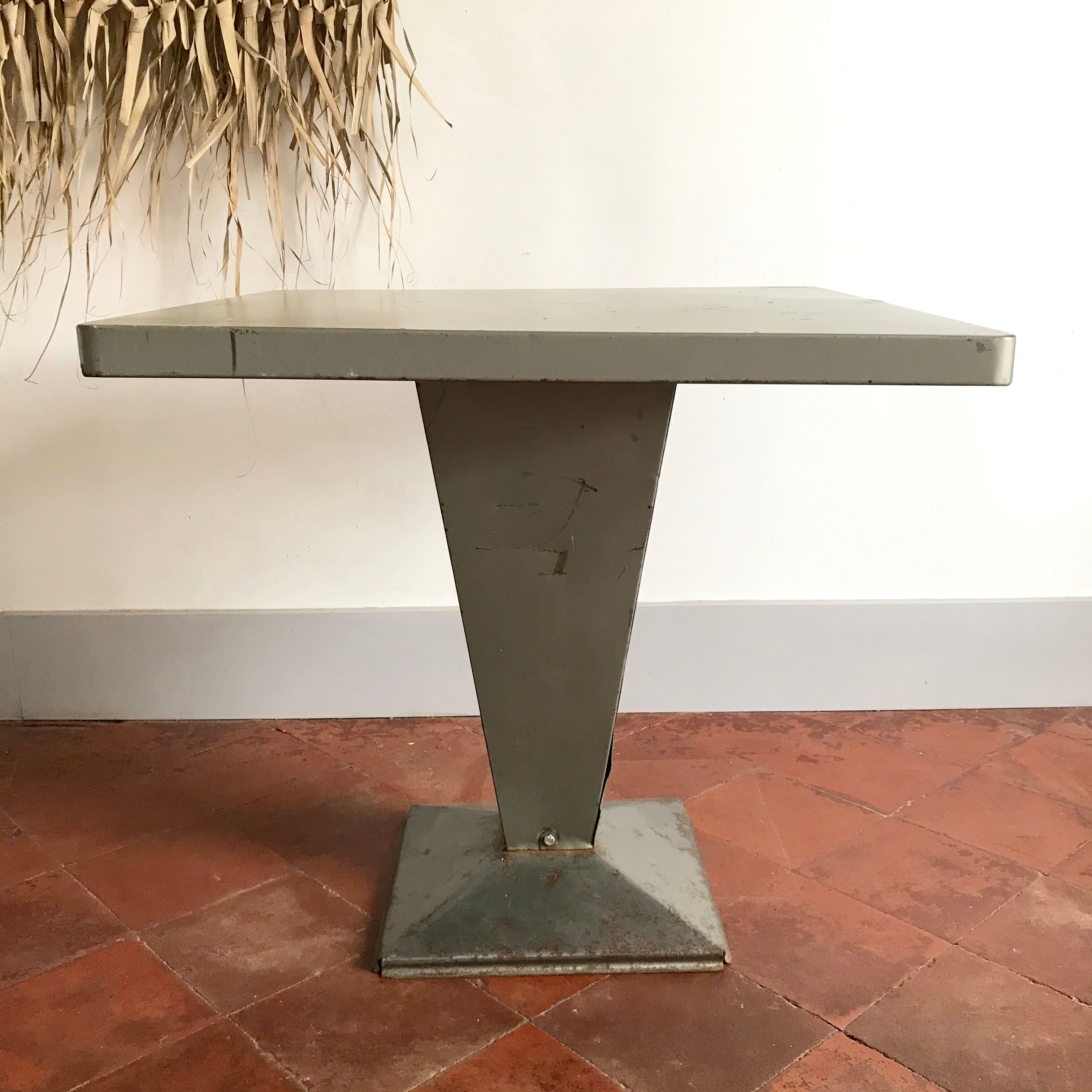 Table Tolix Xavier Pauchard model Kub