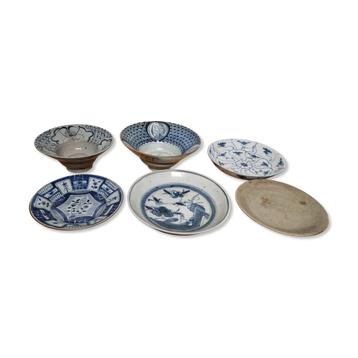 Vintage Vietnamese plates