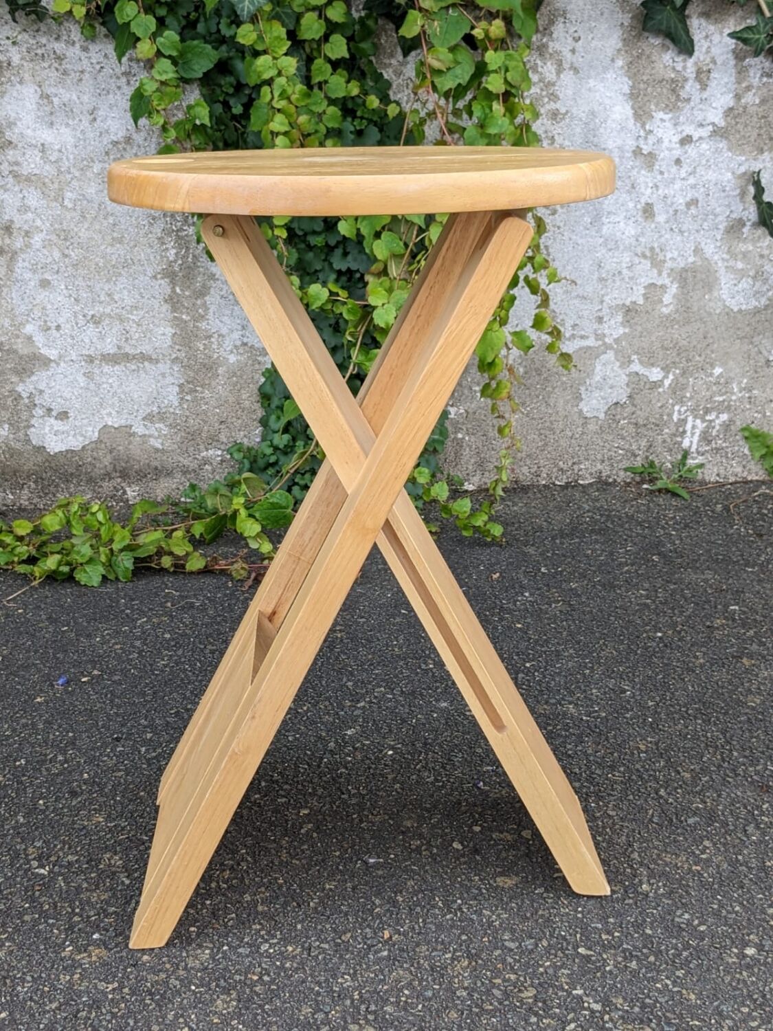 Suzy Stool by Adrian Reed