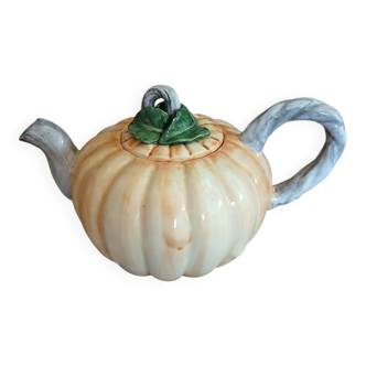 Antique teapot in slipware by Fitz & Floyd