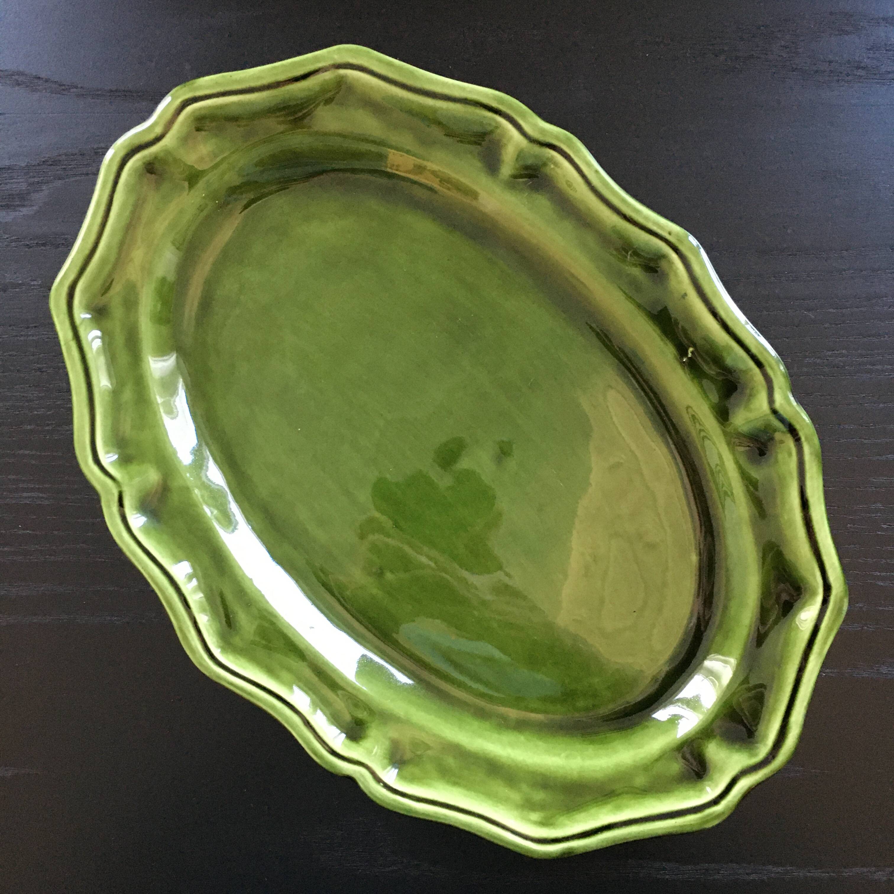 Provençal olive green dish
