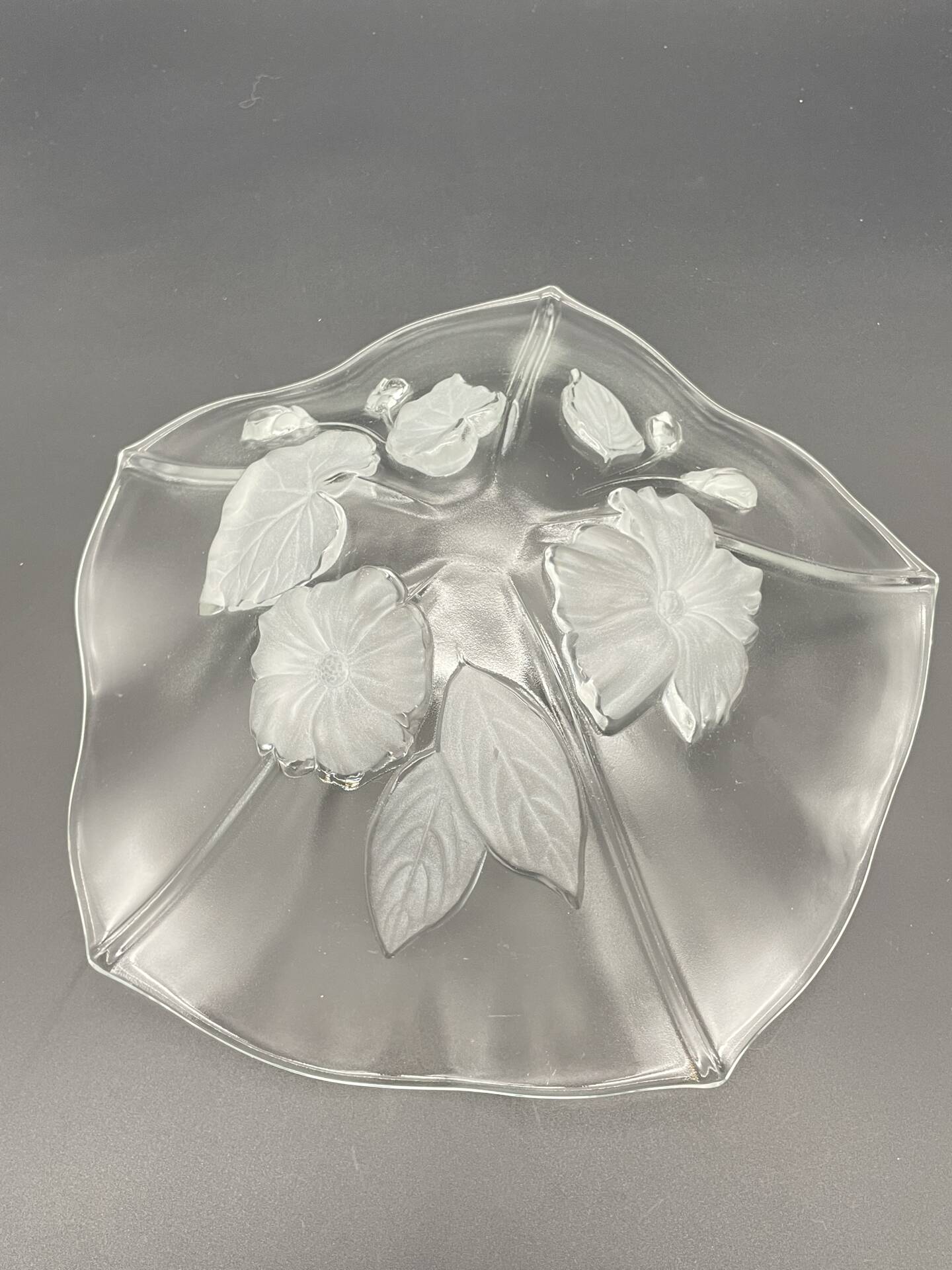 Large vintage Evita flower-patterned glass bowl – Walther Glas Allema