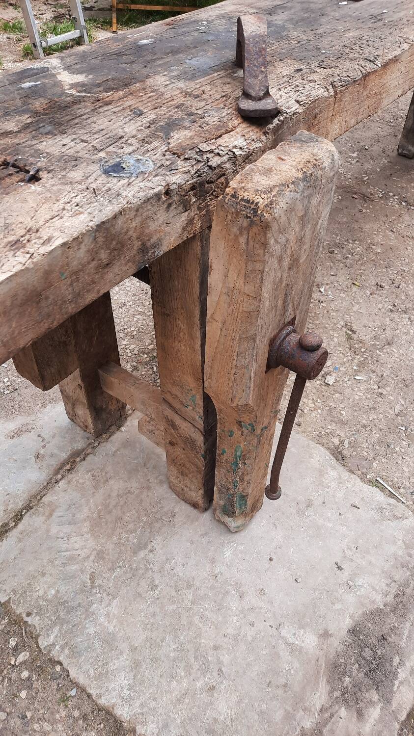 Carpenter's workbench