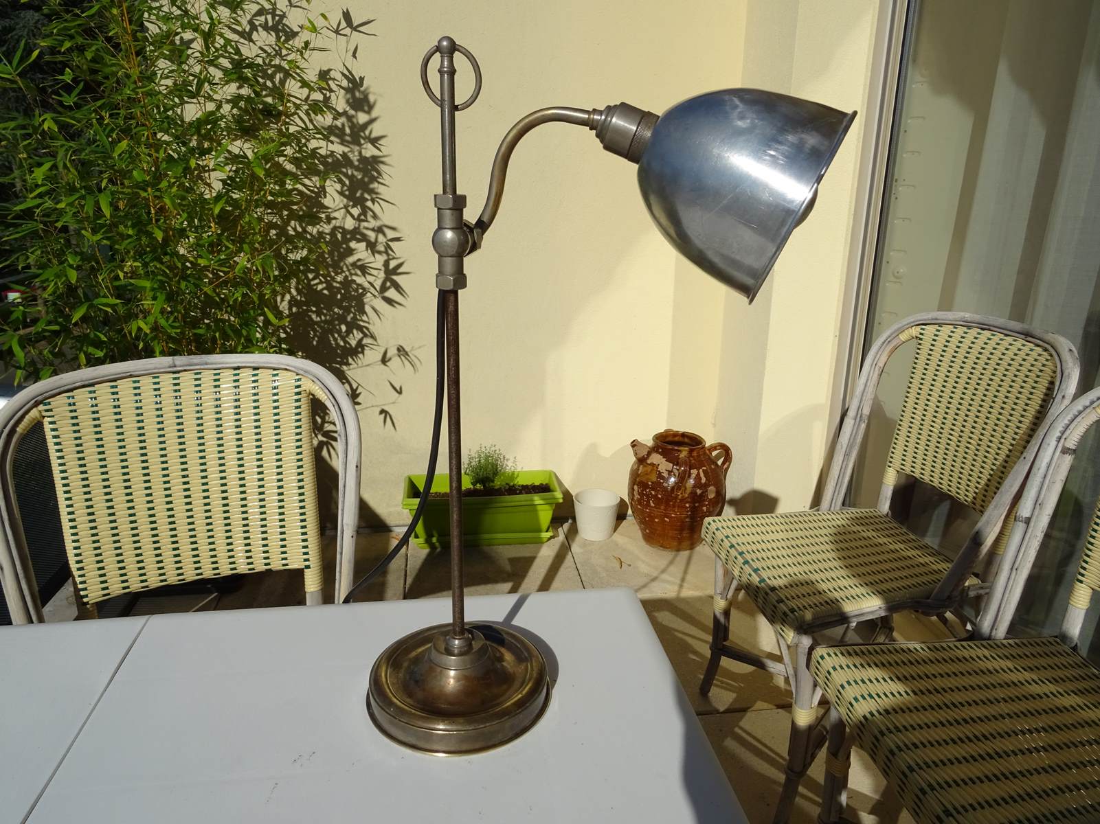 Industrial workshop lamp