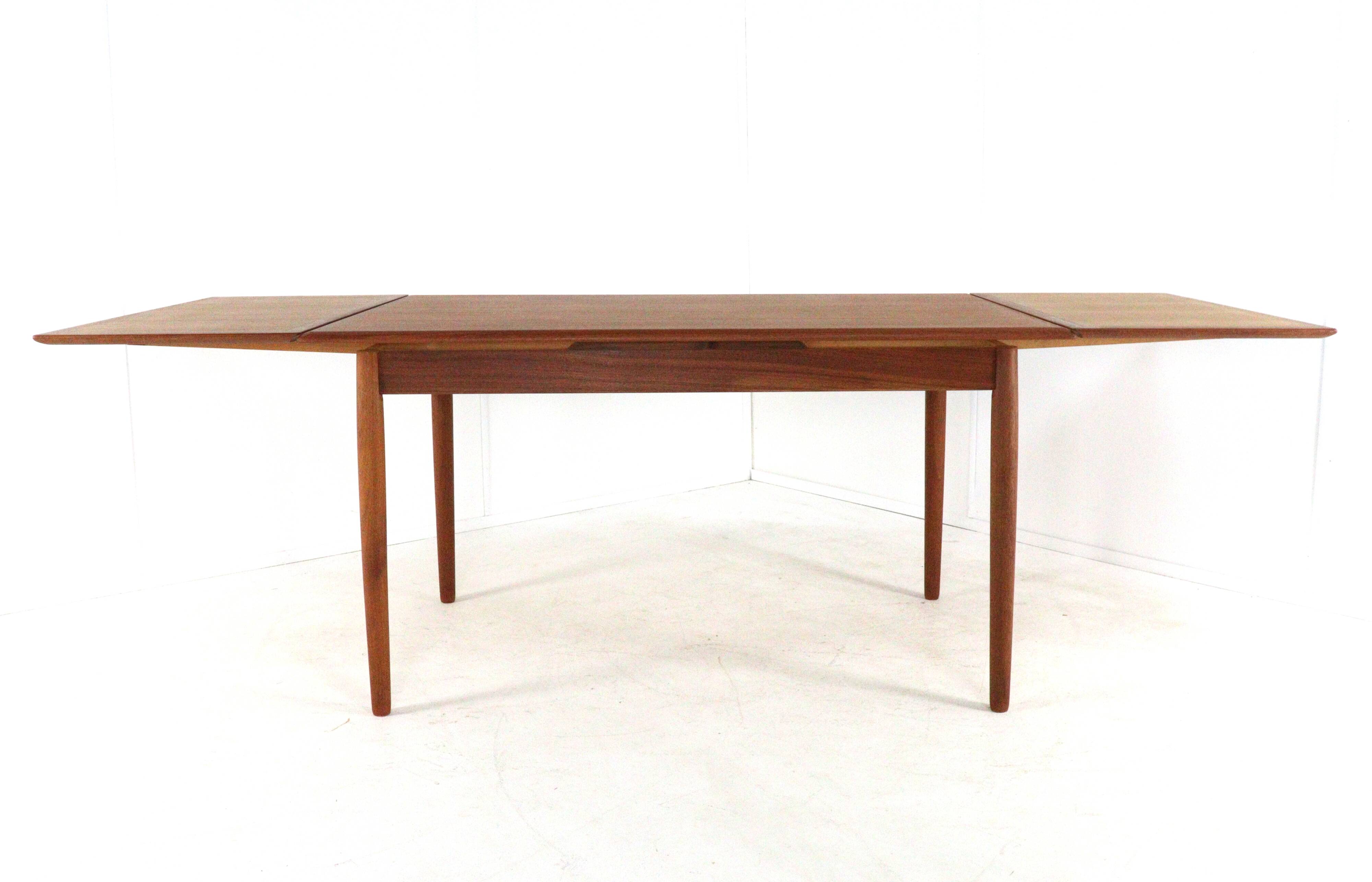 Table à manger rectangulaire extensible danoise 'Siem' en teck