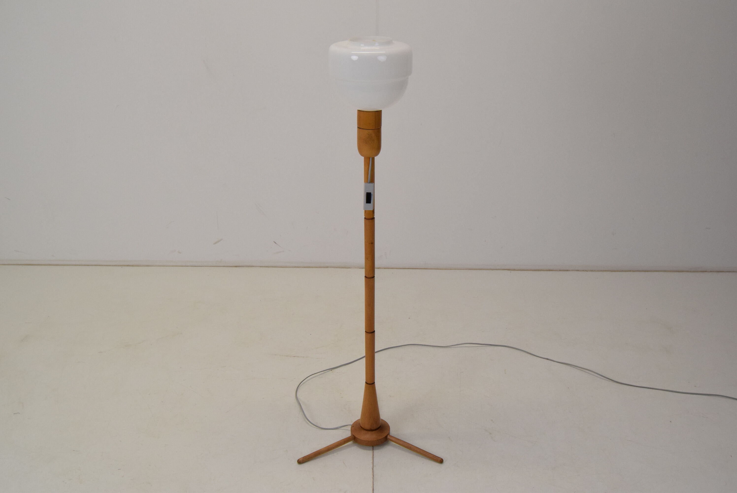 Mid-century floor lamp uluv,1950