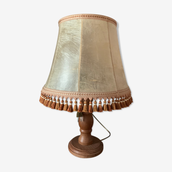 Lampe bois massif et abat jour french en vessie de porc