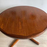 Vintage round table edited by Baumann