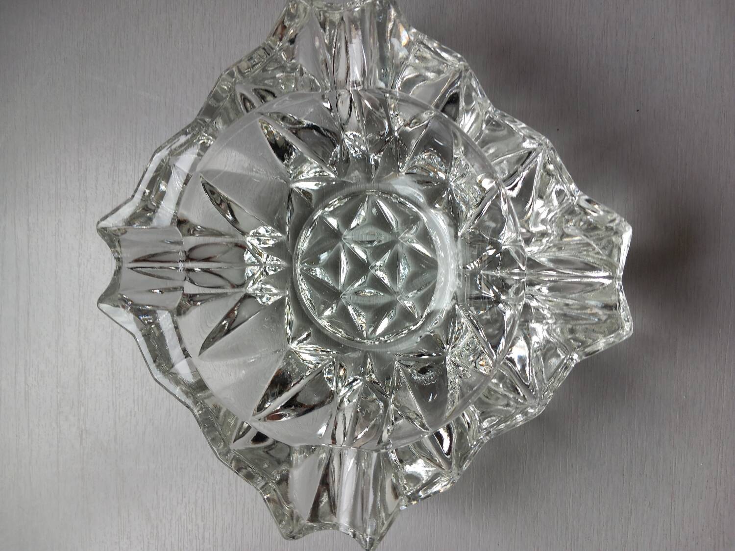 2 vintage thick glass ashtrays