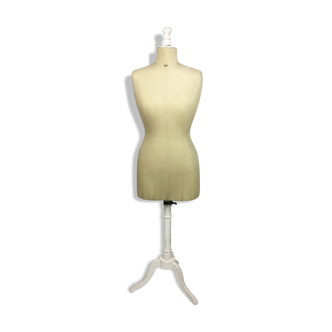 Former H.N. signed model size 42