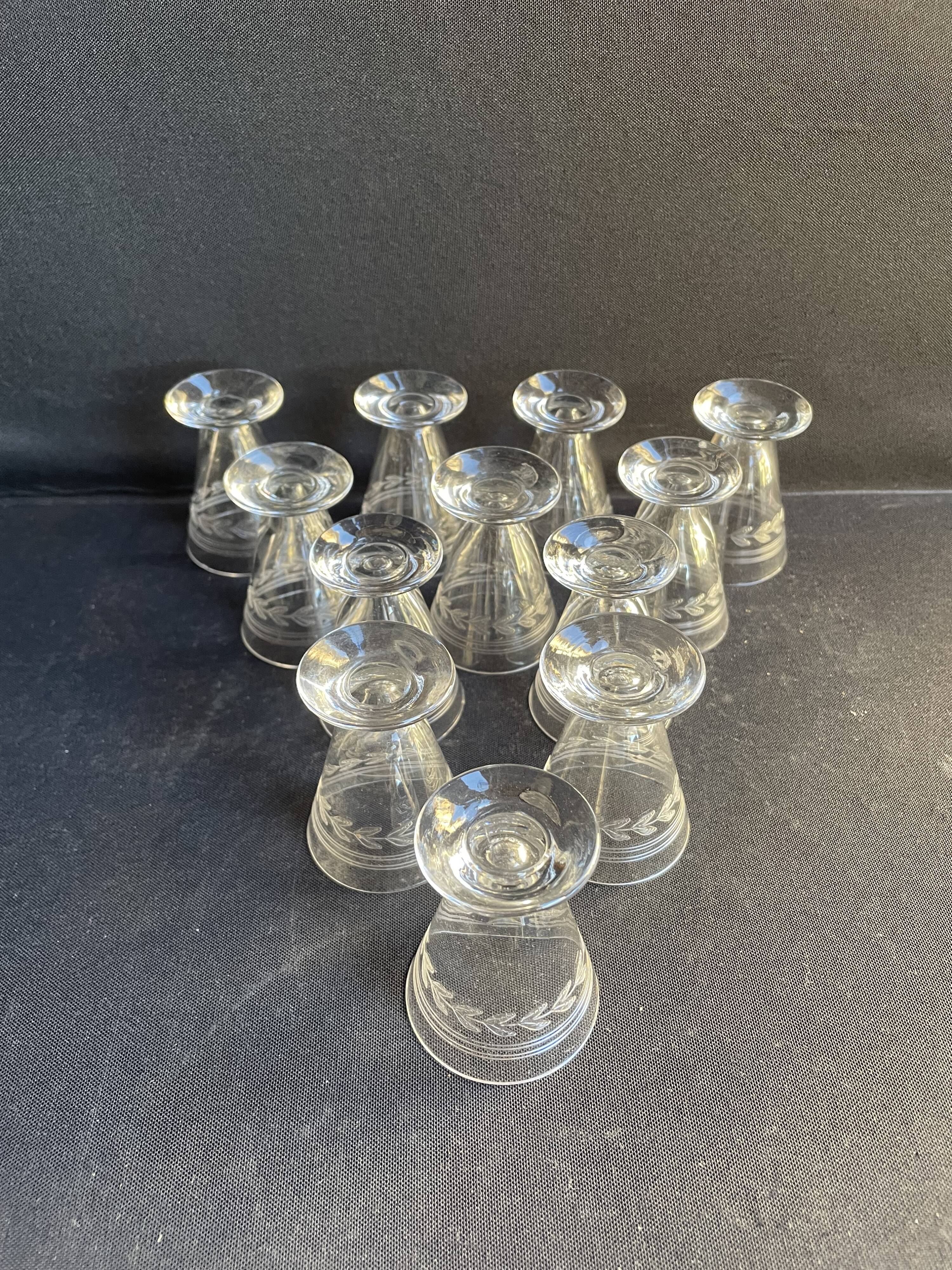12 liqueur glasses – guilloché crystal – art deco