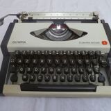 Luxury Olympia Traveler typewriter