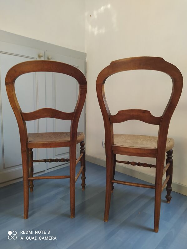 Paire de chaises anciennes bois