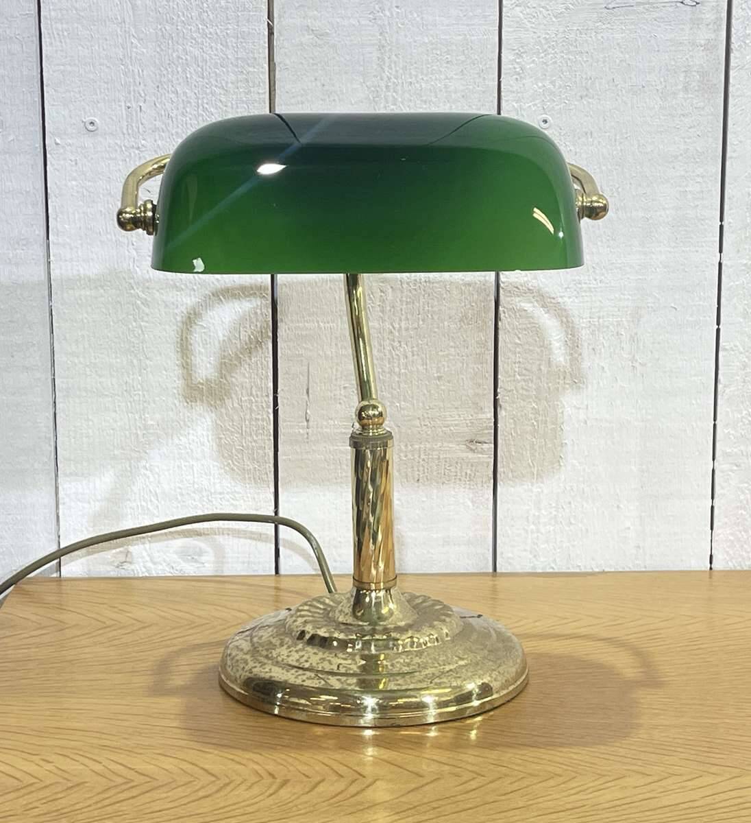 Brass and green opaline desk lamp (opaline defect)