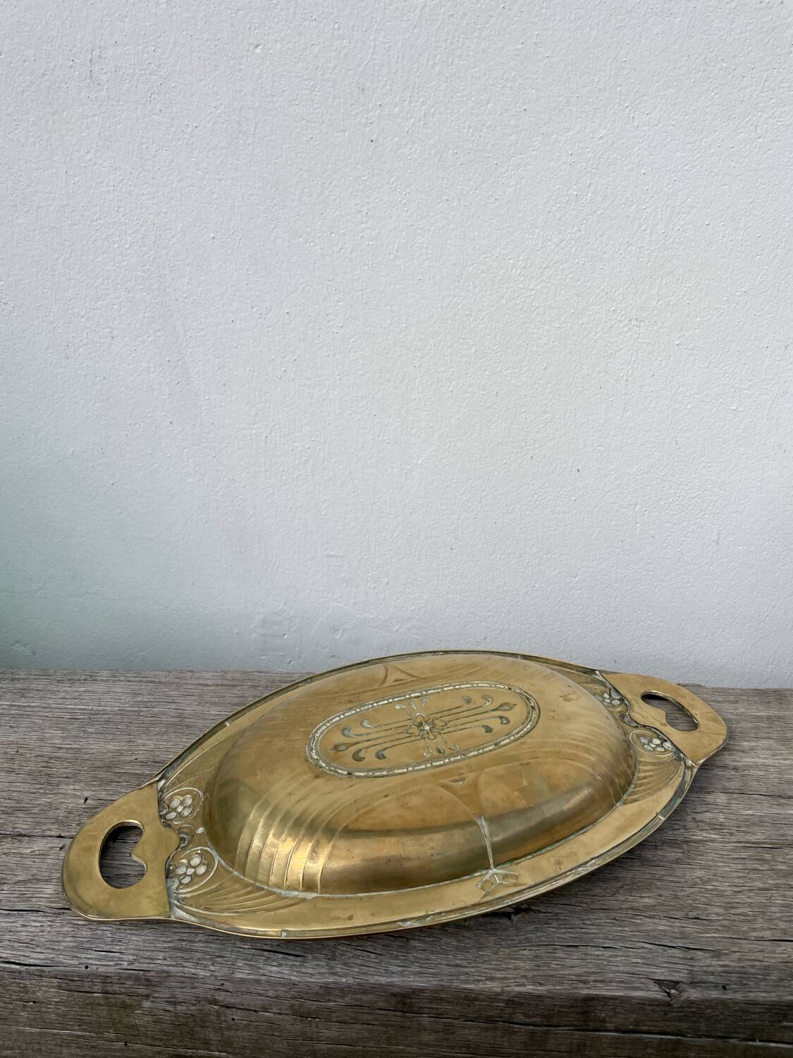 Art Deco oval silver-plated metal dish