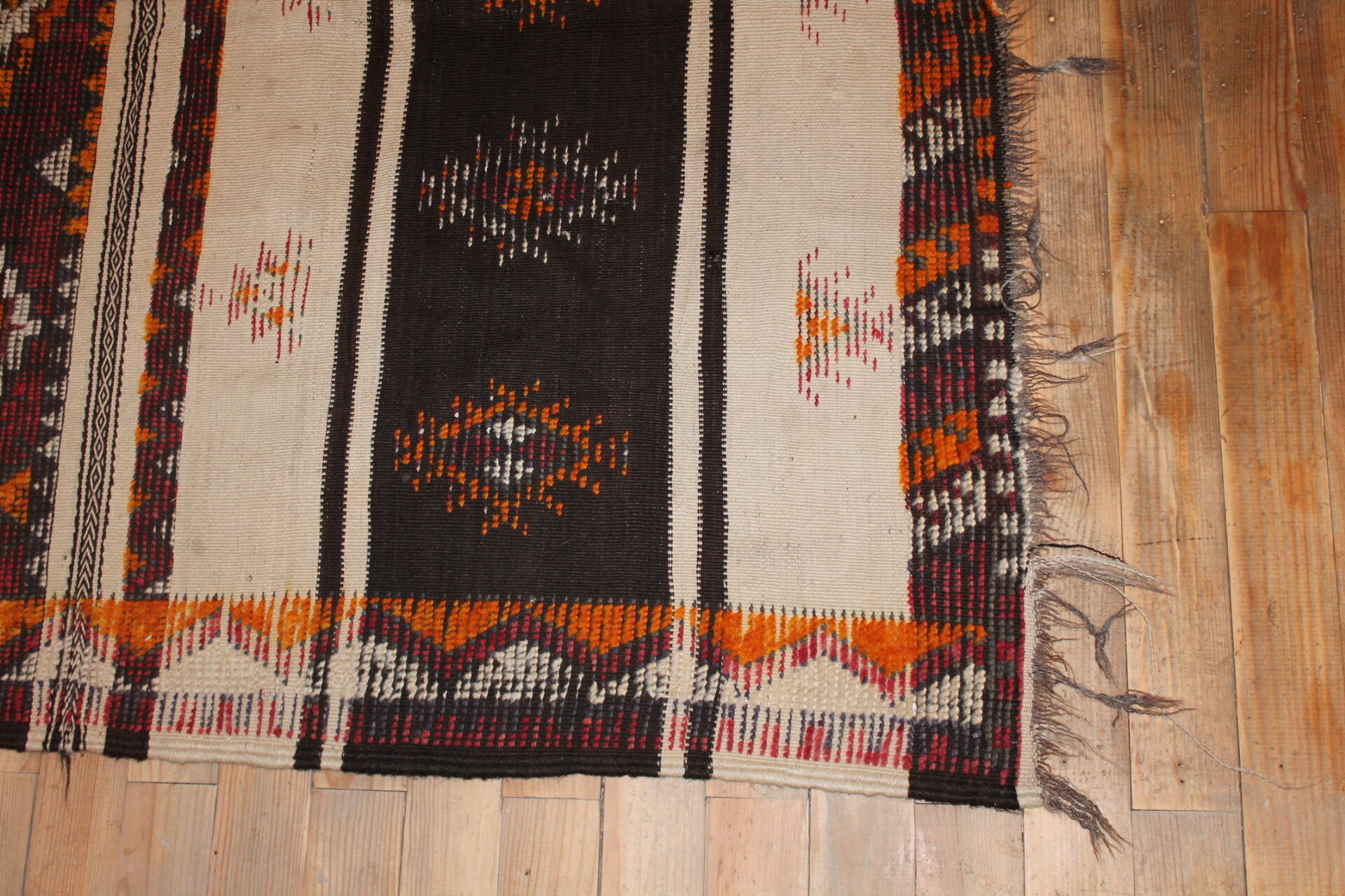 Colorful Moroccan rug 191x140cm