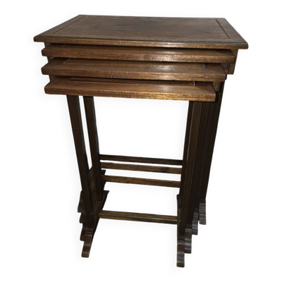 Tables gigognes en acajou