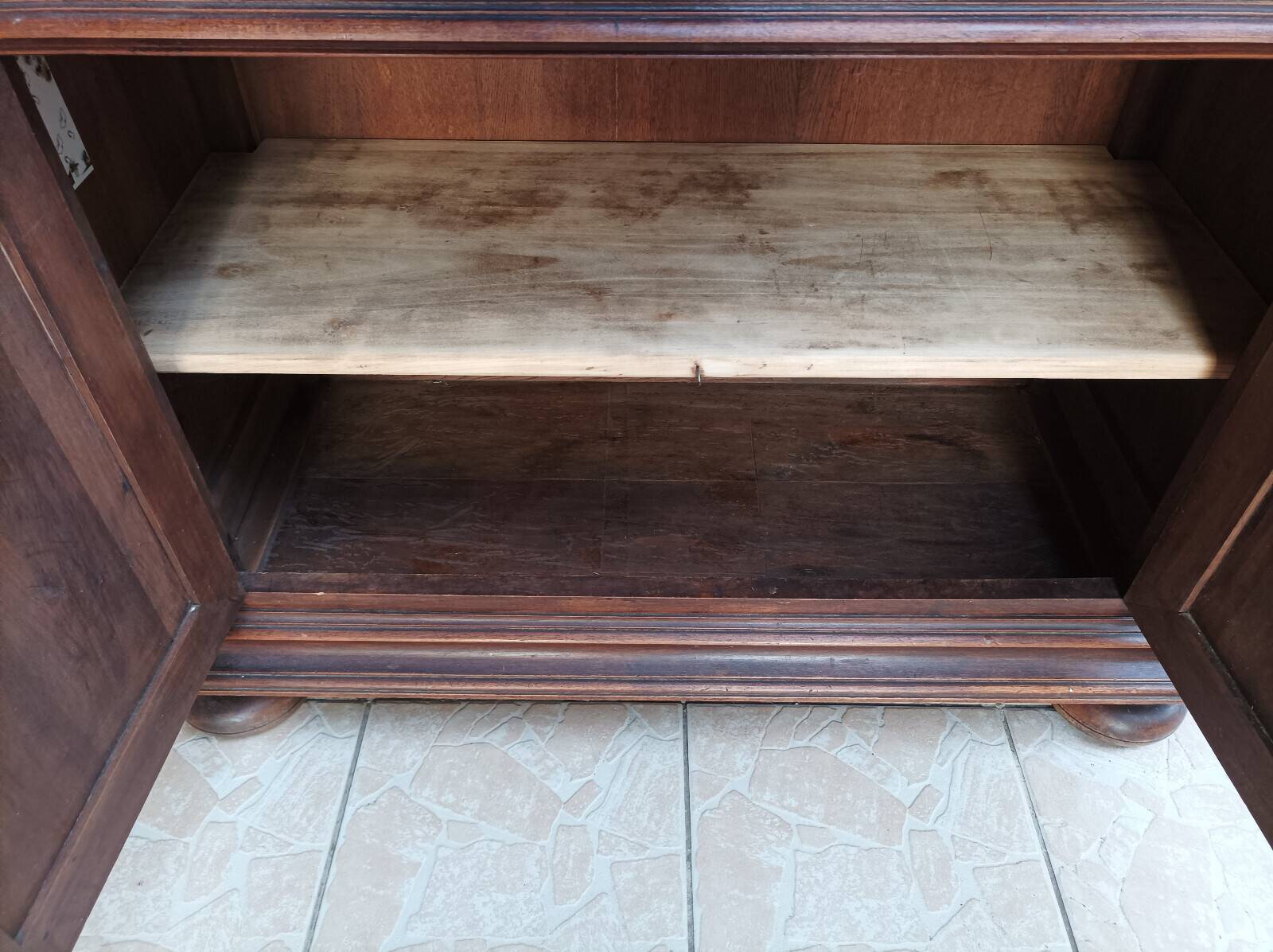 Louis XIII walnut diminutive buffet