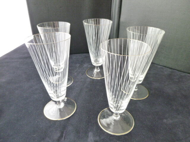 Set of 5 glass flutes engraved lined decoration art deco style