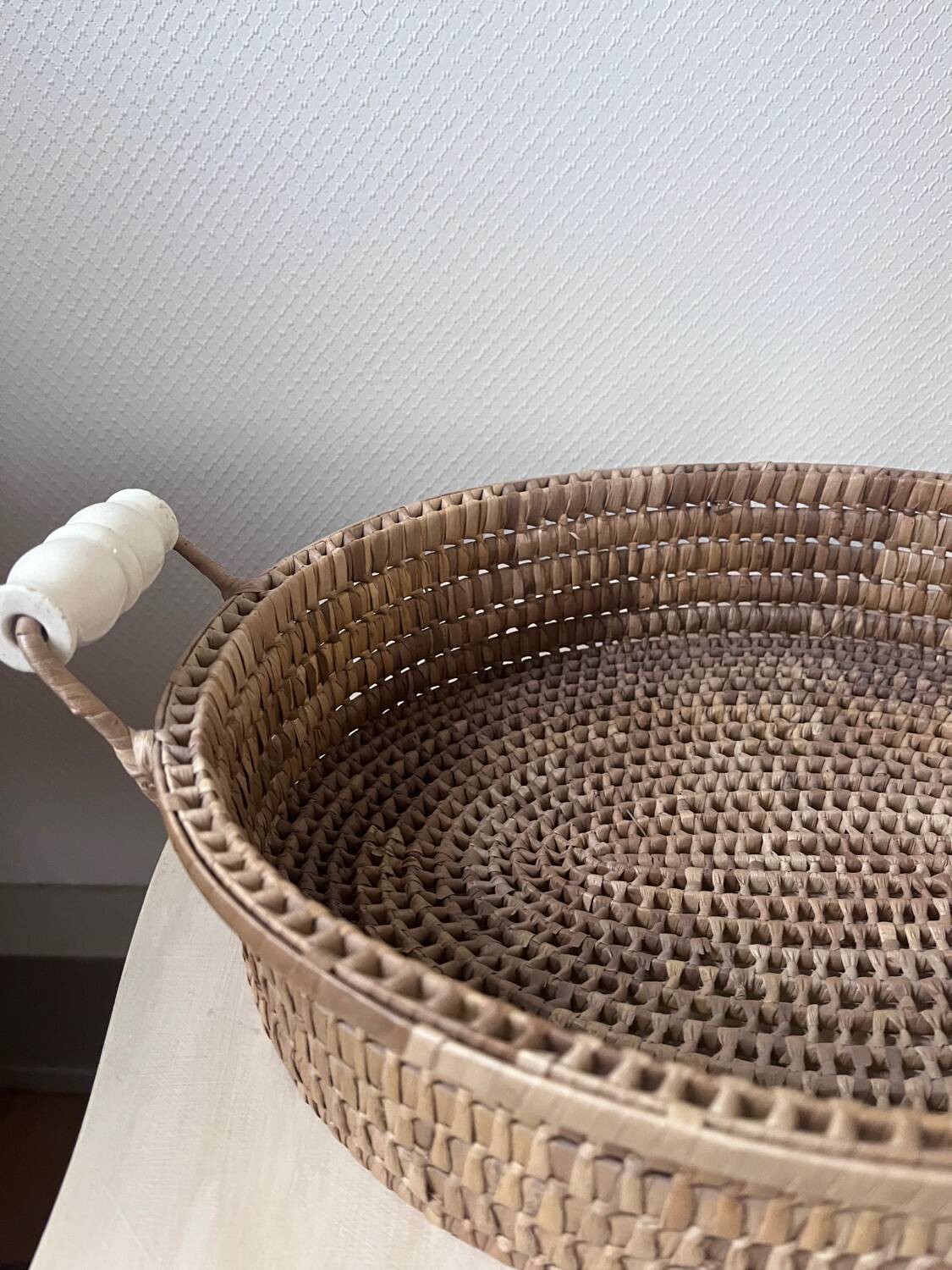Wicker basket tray