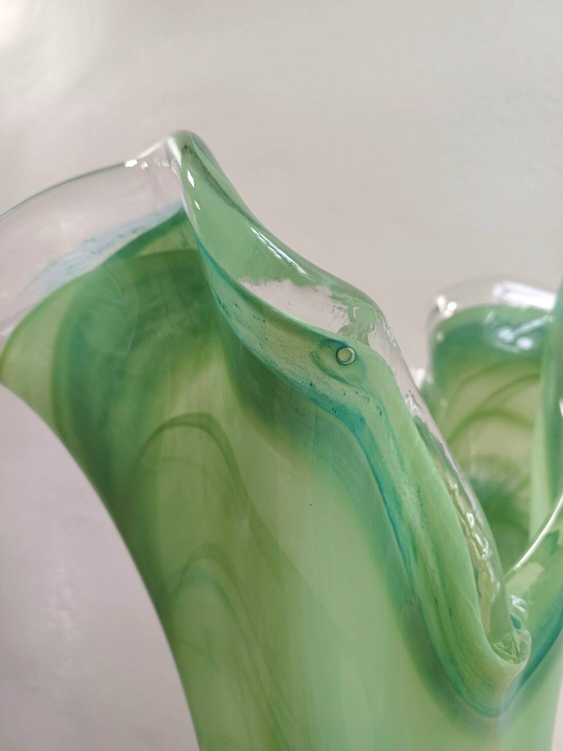 Vase en verre de Murano vert, Italie