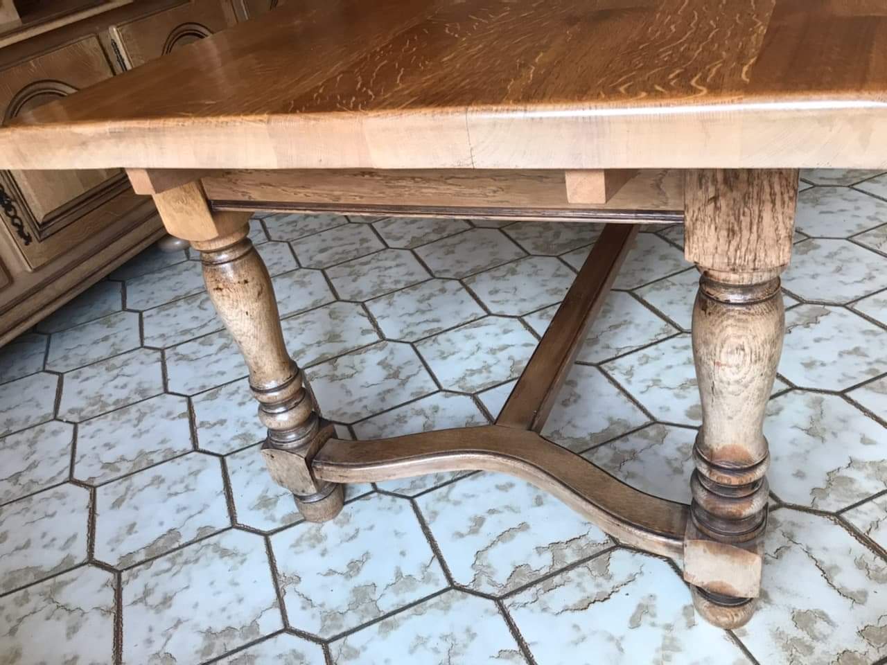 Solid oak country table