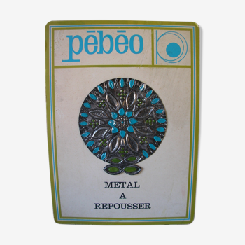 Ancienne publicité de magasin dé décoration années 1970 Pébéo métal à repousser cadre/chevalet