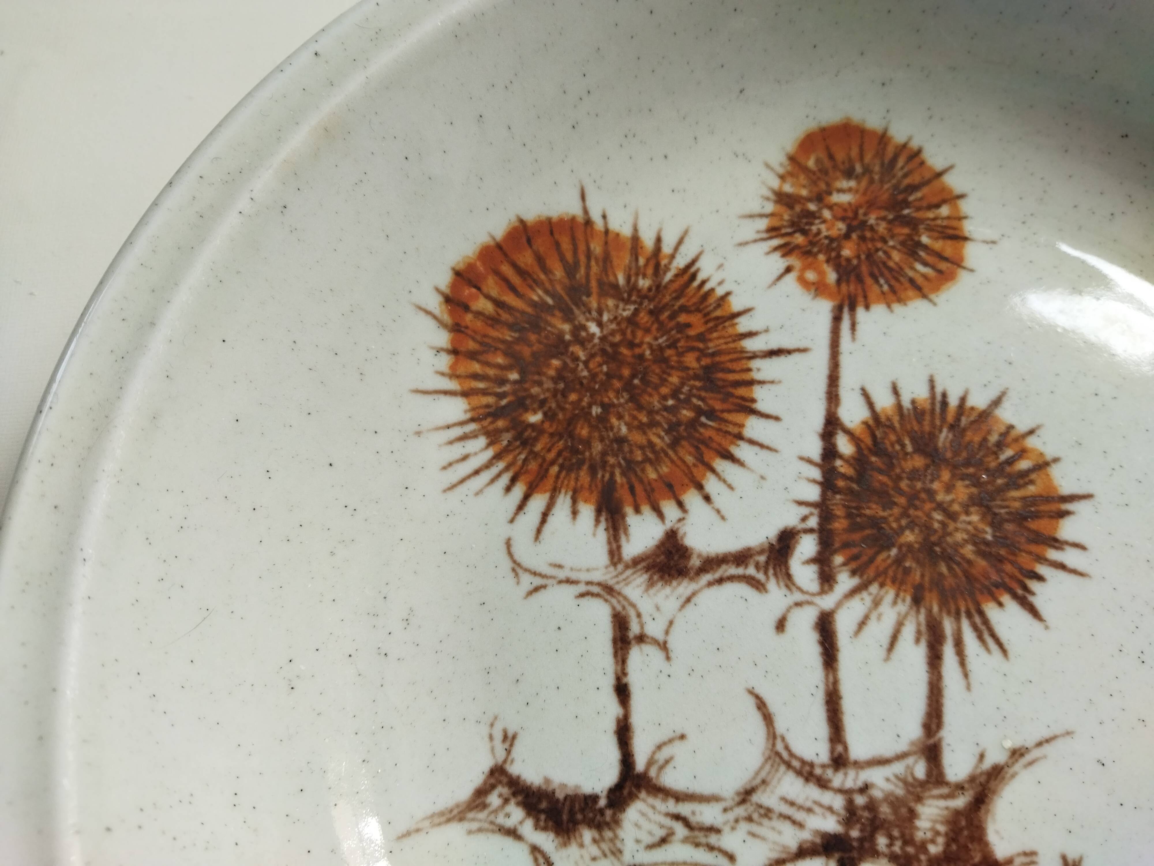 Sarreguemines stoneware hollow dish "Thistles"