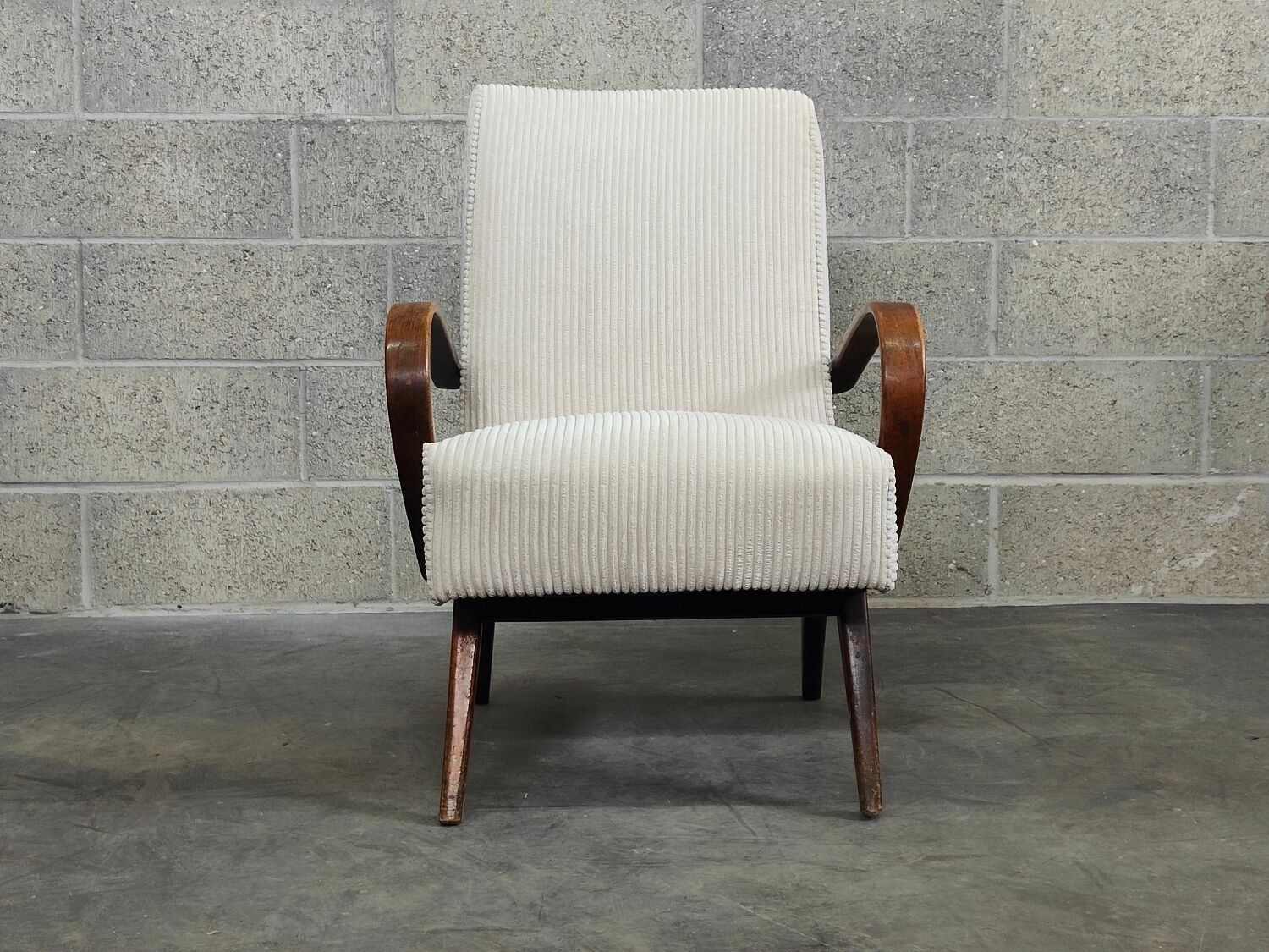 Fauteuil restauré par Jaroslav Smidek 6952 pour Ton